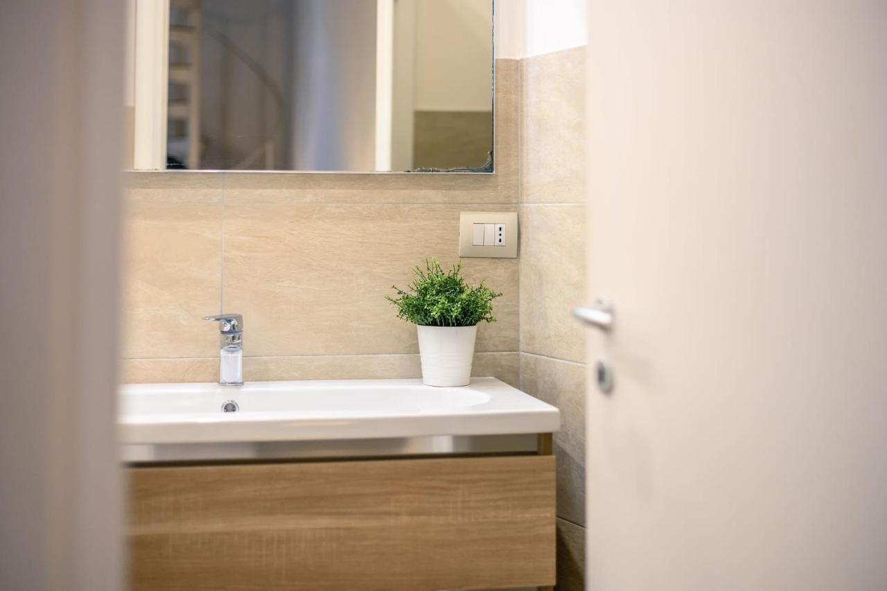 Duomo Confort Suite Флоренция Екстериор снимка
