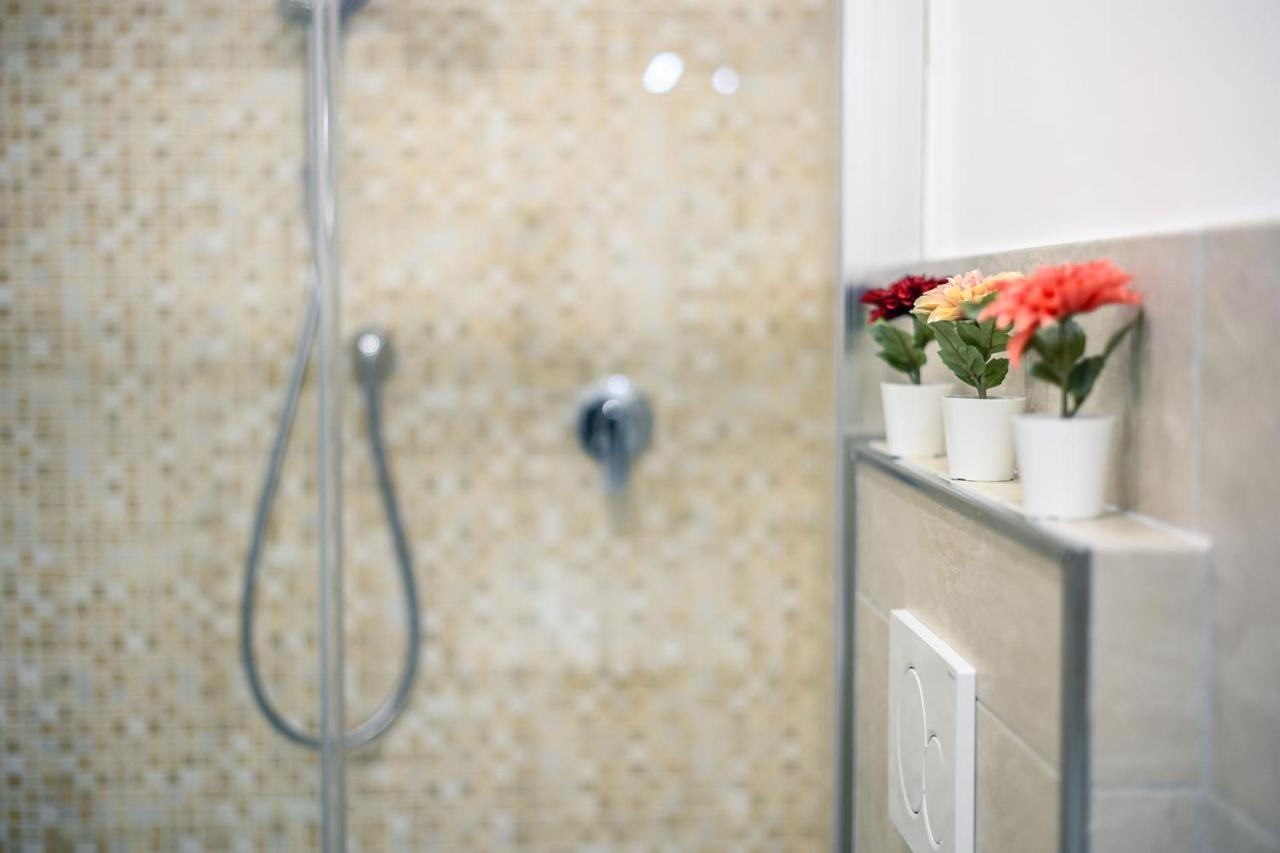 Duomo Confort Suite Флоренция Екстериор снимка